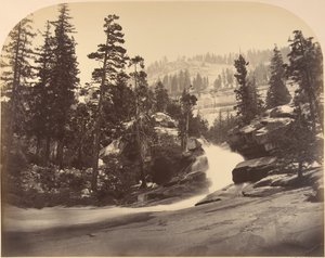 Cascade, Nevada Fall a bal oldalon, Kilátás a Vernal Fall felett, 1861. alkotó: Carleton Emmons Watkins