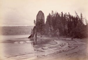 [Rooster Rock - Columbia folyó] alkotó: Carleton Watkins