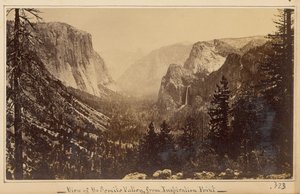 Yosemite-völgy a Mariposa-ösvény felől alkotó: Carleton Watkins