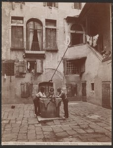 Barbaria delle Tavole – Bottera udvar
