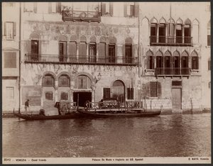 Da Mosto palota és az SS Apostoli komp alkotó: Carlo Naya