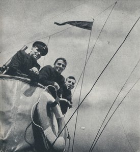 A tengeren, 1941
