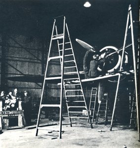 A földi személyzet munkája soha nem fejeződött be, 1941
