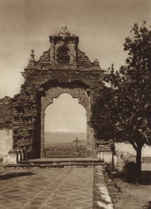 Mexikó: Az Acatepec-templom átriumának bejárata (f/w fotó)