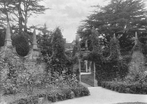 Hall ajtó a Coronából alkotó: Charles Latham