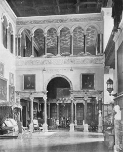 A nagyterem déli vége alkotó: Charles Latham