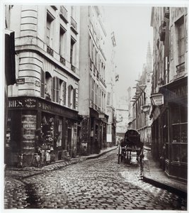 Rue Saint-Severin, a Rue de la Harpe-ról, Párizs, 1858-78 alkotó: Charles Marville