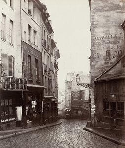 Rue de la Montagne-Sainte-Geneviève a Rue LaPlace... kereszteződése közelében, 186569. alkotó: Charles Marville
