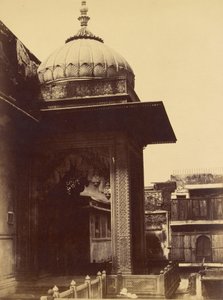 Azonosítatlan épület erkéllyel, Delhi