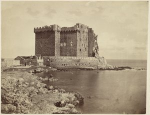 [A kastély Saint-Honorat szigetén, Cannes közelében / Le château de île Saint-Honorat, près de Cannes alkotó: Charles Nègre
