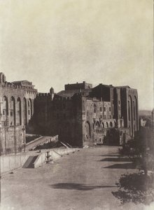 A Pápai Palota, Avignon, c. 1851, nyomtatva 1970. alkotó: Charles Nègre