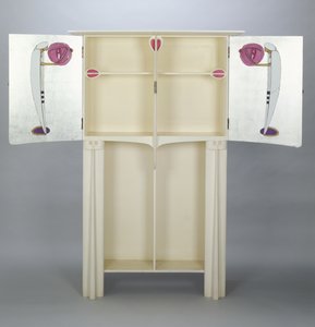 Szekrények, 14 Kingsborough Gardens, Glasgow, 1902 (festett tölgy) 88; két figura az oldalajtókon arab köpenyben és turbánban, lámpásokkal; alkotó: Charles Rennie Mackintosh