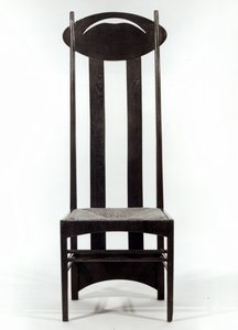 Magas támlájú szék, 1897 körül (sötétre pácolt tölgy, siklóüléssel és áttört ovális háttámlákkal)