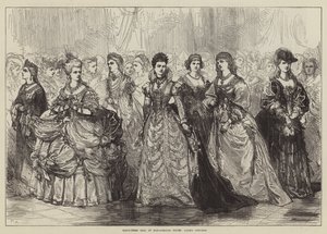 Díszruhabál a Marlborough House-ban, női jelmezek