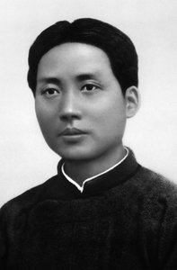 Mao Ce-Tung (Mao Ze-Dong vagy Mao Ce-tung vagy Mao Ce Toung vagy Mao Tso Tong) (1893-1976) fiatal férfi portréja, aki kínai államfő lett - Kína, 1915 körül