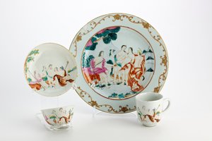 Párizsi ítélet ábrázolásával díszített tányér, teástál, kávéscsésze és csészealj (porcelán)