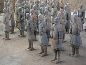 Xian Múzeum, terrakotta harcosok Shi Huangdi császár sírjából alkotó: Chinese School