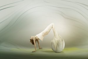 Kecses, organikus forma alkotó: Christine von Diepenbroek