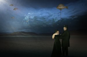 Szürreális repülő hal alkotó: Christine von Diepenbroek