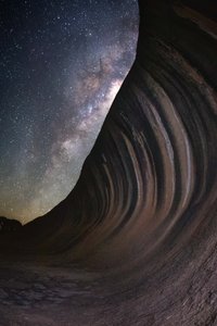A Tejút a Wave Rock felett