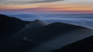 Alkonyati hegyi út