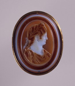 Kisebb Agrippina, Claudius császár felesége portréja. Cameo, 1. közepe