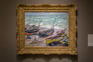 Horgászcsónakok Étretatban alkotó: Claude Monet