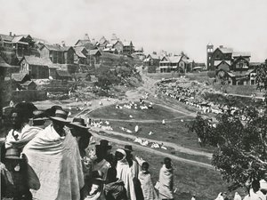 A Kabary-síkság, Andohalo, Antananarivo, Madagaszkár, 1895. alkotó: Colonel Stewart