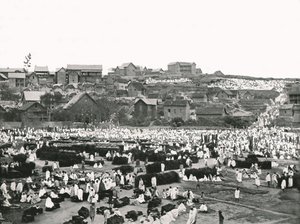 A piactér, Antananarivo, Madagaszkár, 1895. alkotó: Colonel Stewart