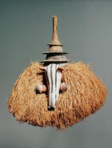 Zoomorf maszk (fa és rost) (lásd még: 181650, 181651)