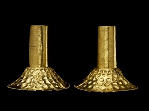 Füldísz pár, amelyet uralkodó vagy sámán visel alkotó: Culture Chimu