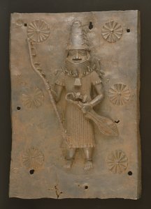 Harcost ábrázoló emléktábla, Benin, Nigéria (bronz) alkotó: Culture Edo