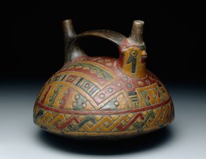 Sólymot ábrázoló, kettős kiöntős hevedernyeles edény, korai horizont, 8. korszak, ie 500-400 körül. (kerámia és gyanta-szuszpendált festék) alkotó: Culture Paracas