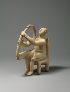 Márvány ülő hárfajátékos, i.e. 2800-2700 (üveggolyó)
