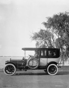 Packard 1912 szedán alkotó: Detroit Publishing Co.