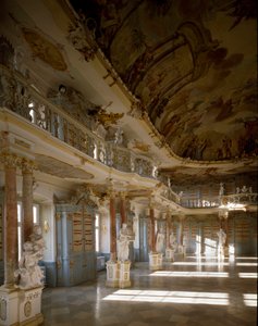 Domenikus Zimmermann (1685-1766) építész által megvalósított Schussenried kolostor könyvtárszobájának kilátása 18. századi Schussenried, Németország alkotó: Dominikus Zimmermann