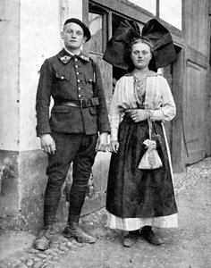 Pár hagyományos ruhában, Elzász-Lotaringia, Rajna, 1936.