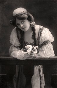 Maie Ash, színésznő, 1900-as évek.