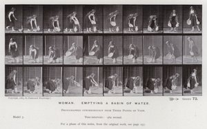 Mozgó emberalak: Nő, aki egy medencét ürít ki (f/w fotó) alkotó: Eadweard Muybridge