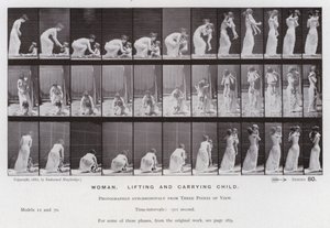 Mozgó emberalak: Nő, gyermeket emel és hordoz (f/w fotó) alkotó: Eadweard Muybridge