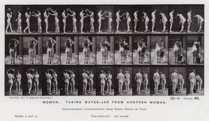 Mozgó emberalak: Nő, vizeskorsót vesz egy másik nőtől (f/w fotó) alkotó: Eadweard Muybridge