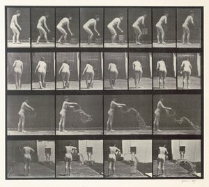 Egy vödör vizet dobáló nő, 401. tábla az "Animal Locomotion"-ból, 1887 alkotó: Eadweard Muybridge