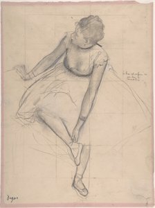 Dancer Adjusting Her Slipper, 1873 (grafittal, fekete-fehér krétával, rózsaszín szőtt papíron) alkotó: Edgar Degas