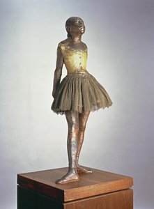 A kis táncos 1921 (polikróm bronz, szatén szalag és fa)