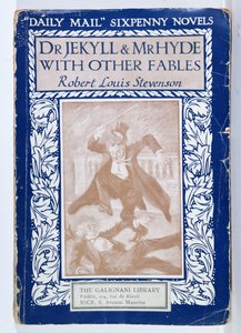 Robert Louis Stevenson (1850-94) "Dr. Jekyll és Mr. Hyde különös esete" című művének címlapja 1910 körül.