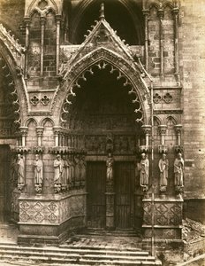 A Szűz ajtaja, Amiens-i katedrális, 1856 körül (sózott papírnyomat) alkotó: Edouard Denis Baldus