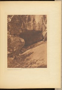A festett barlang bejárata alkotó: Edward S. Curtis