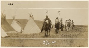 [Lovasok és tipik] alkotó: Edward S. Curtis