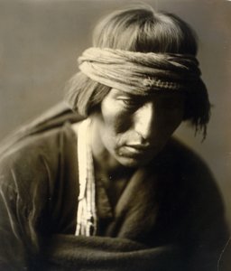 Hastobiga, Navaho Medicine Man alkotó: Edward Sheriff Curtis