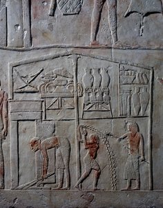 Élelmiszerek elhelyezése a raktárakban, mészkő faldombormű, Horemheb memfita sírjából Szakkarában, Egyiptomi civilizáció, Újbirodalom, XVIII. dinasztia alkotó: Egyptian 18th Dynasty